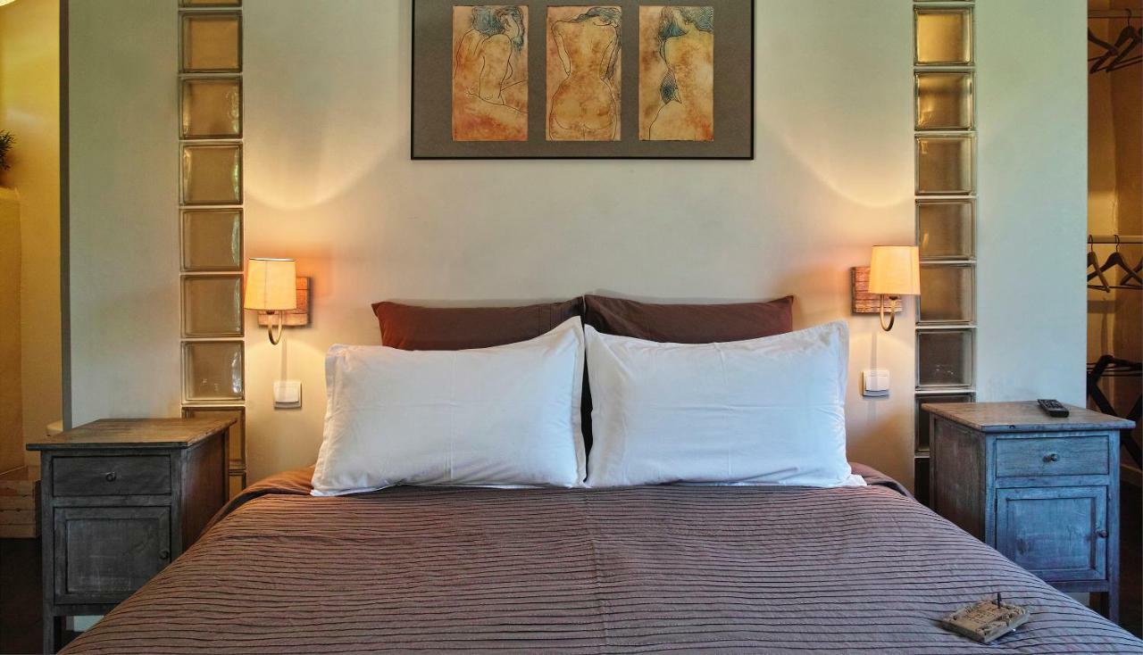 Le Moulin De Picaud Bed & Breakfast Grans ภายนอก รูปภาพ